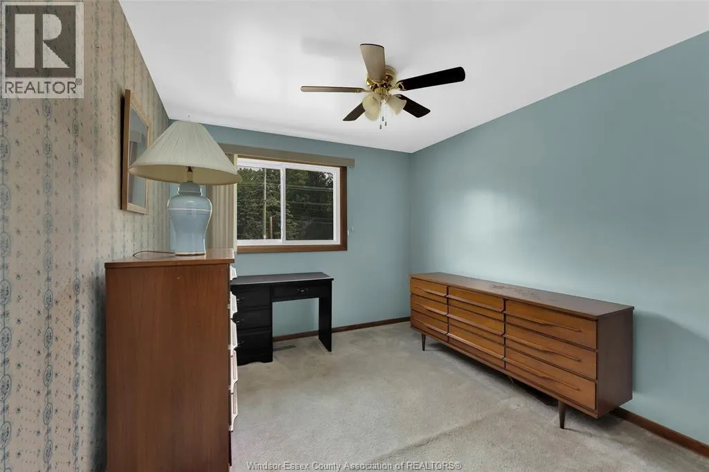 2565 TODD LANE