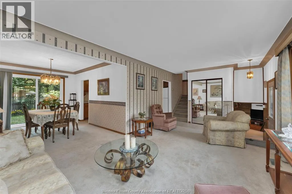 2565 TODD LANE