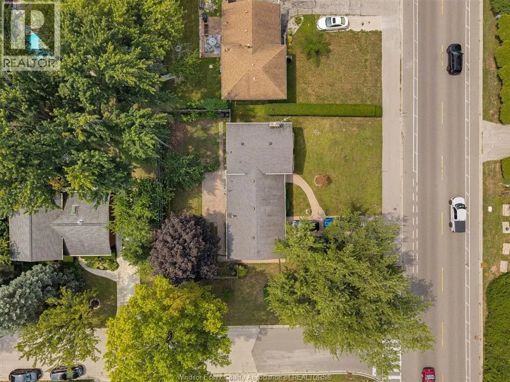 2565 TODD LANE