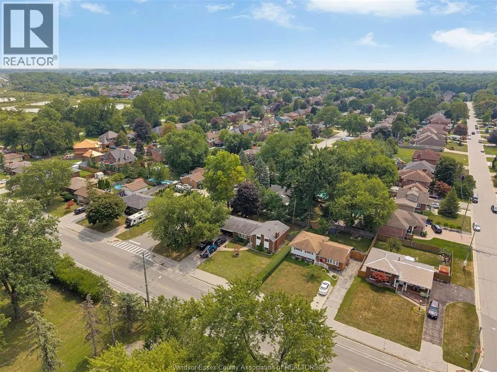 2565 TODD LANE