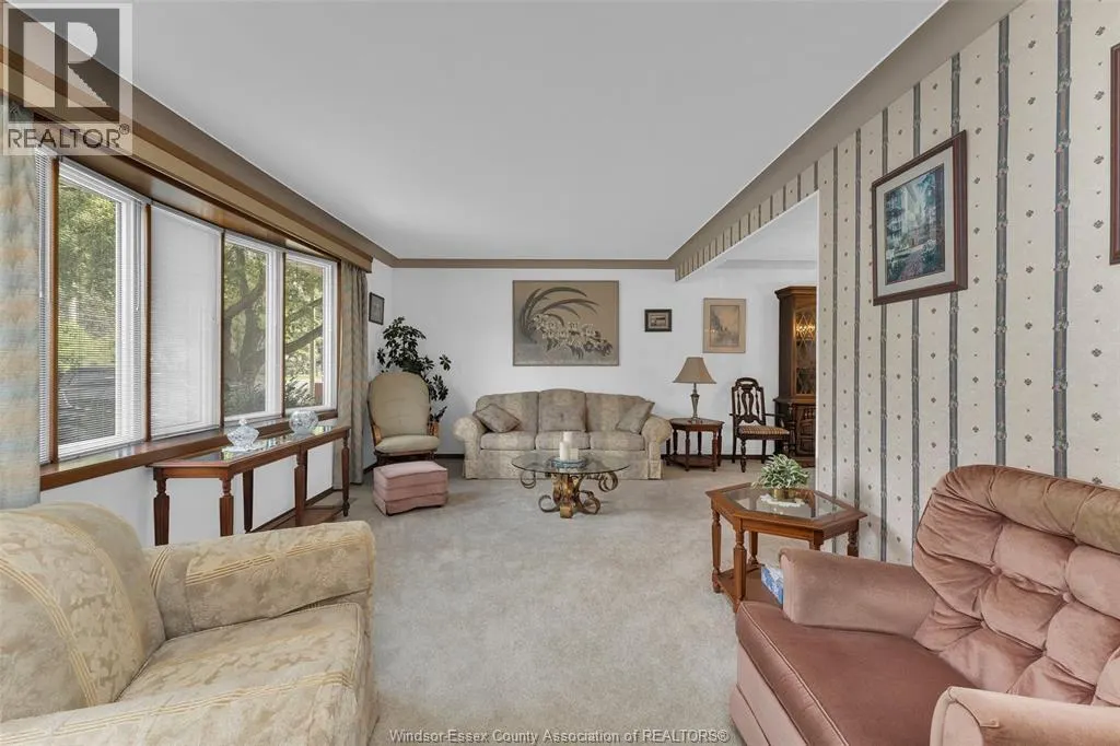 2565 TODD LANE