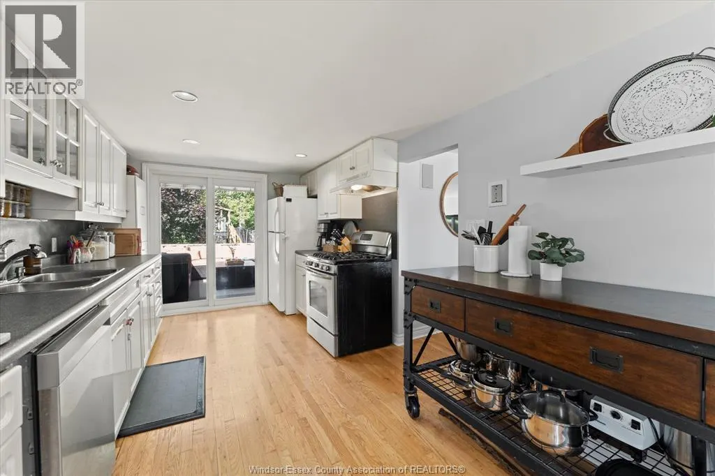 374 LAKEWOOD DRIVE
