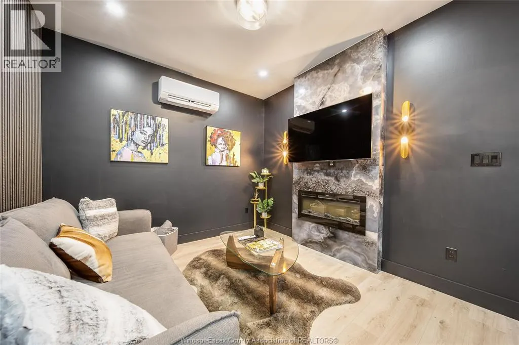 792 PIERRE