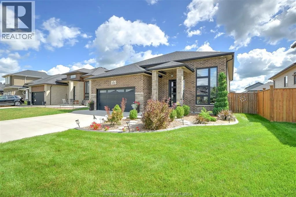 234 Mullen CRESCENT