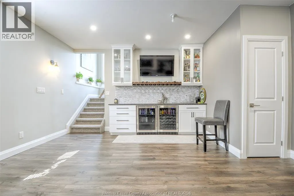 234 Mullen CRESCENT