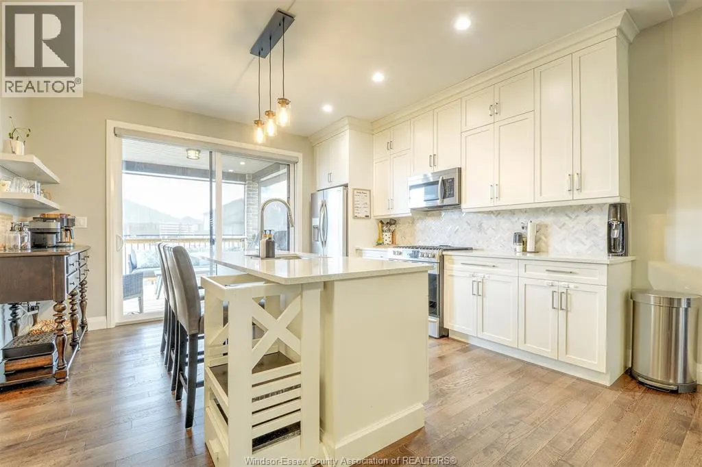 234 Mullen CRESCENT