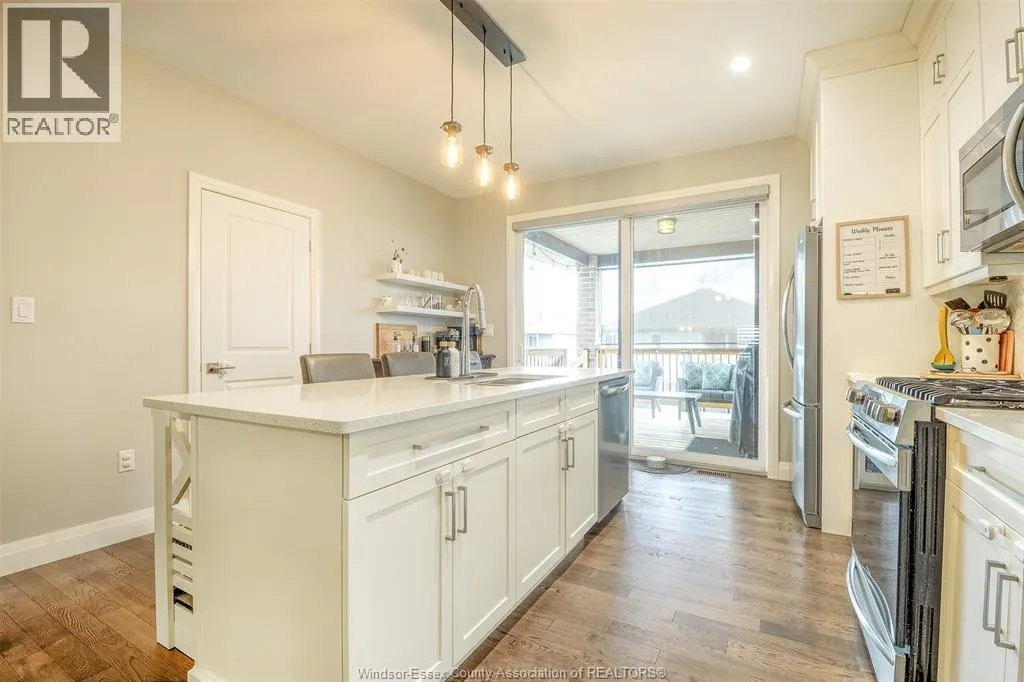 234 Mullen CRESCENT