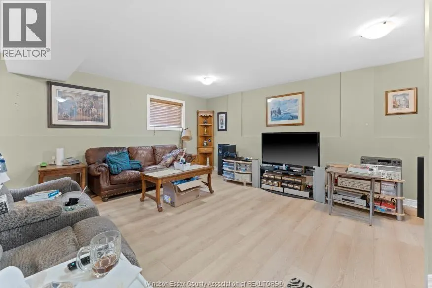 316 MCLELLAN