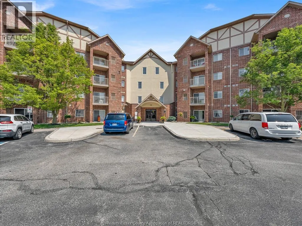 3160 WILDWOOD