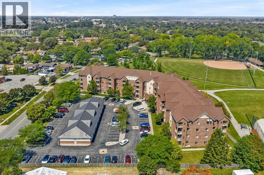 3160 WILDWOOD