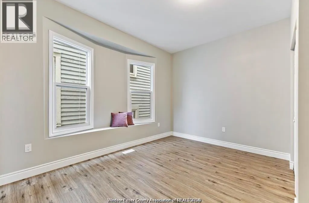 746 DOUGALL AVENUE Unit# UPPER