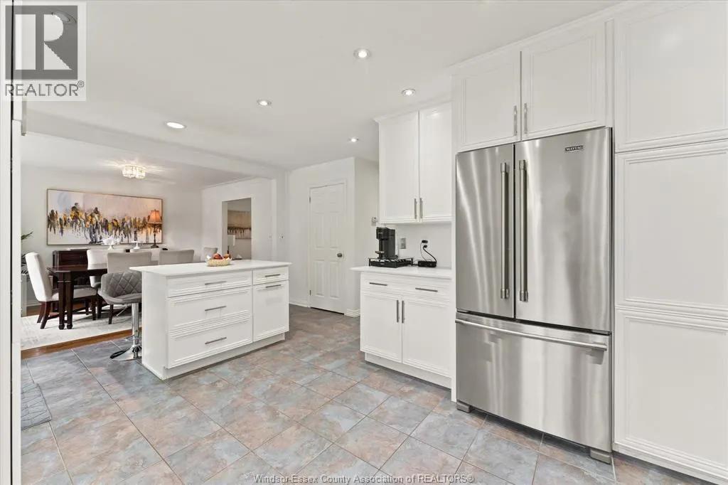 14035 RIVERSIDE DRIVE East