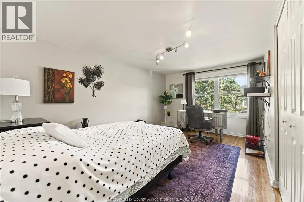 14035 RIVERSIDE DRIVE East