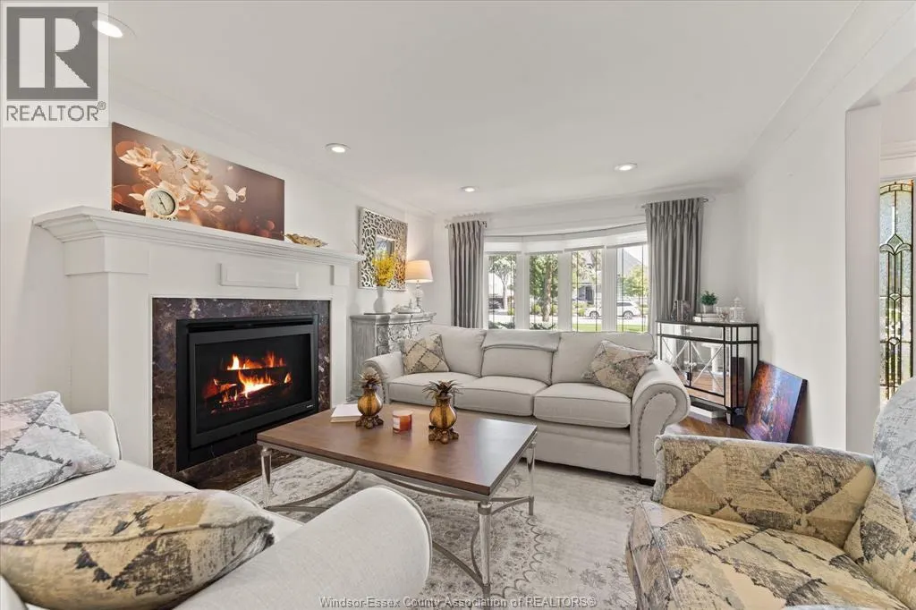 14035 RIVERSIDE DRIVE East