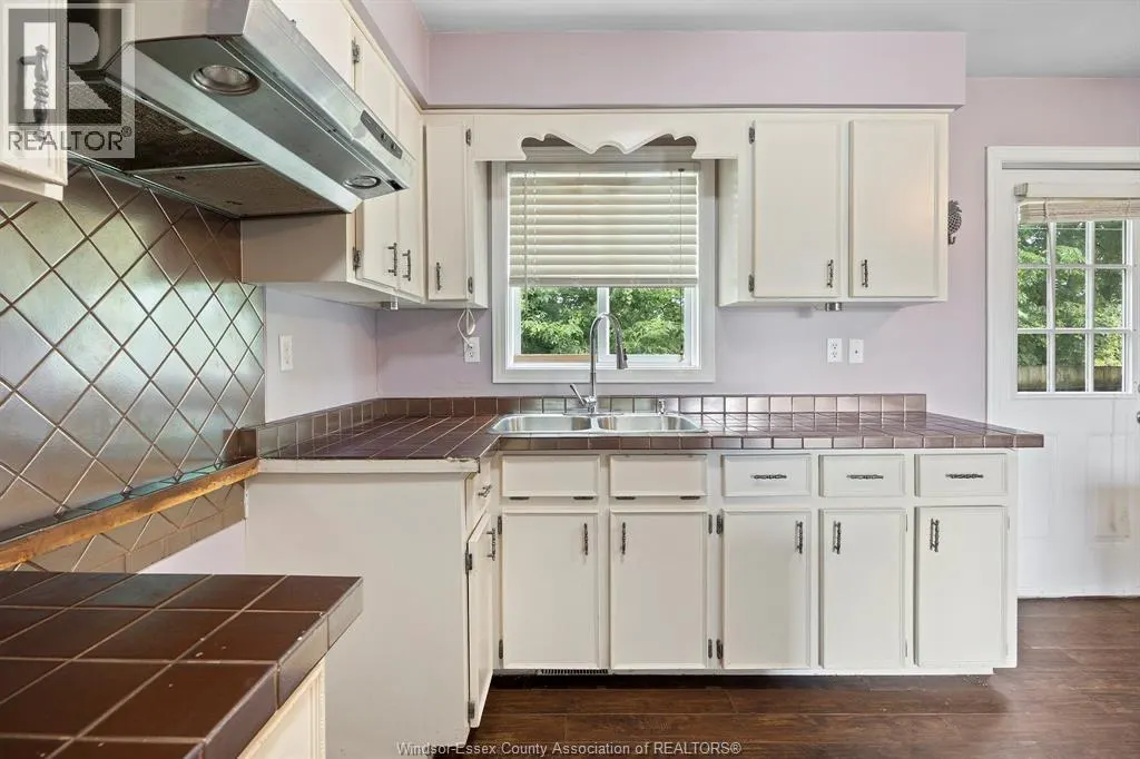 206-208 ARTHUR North