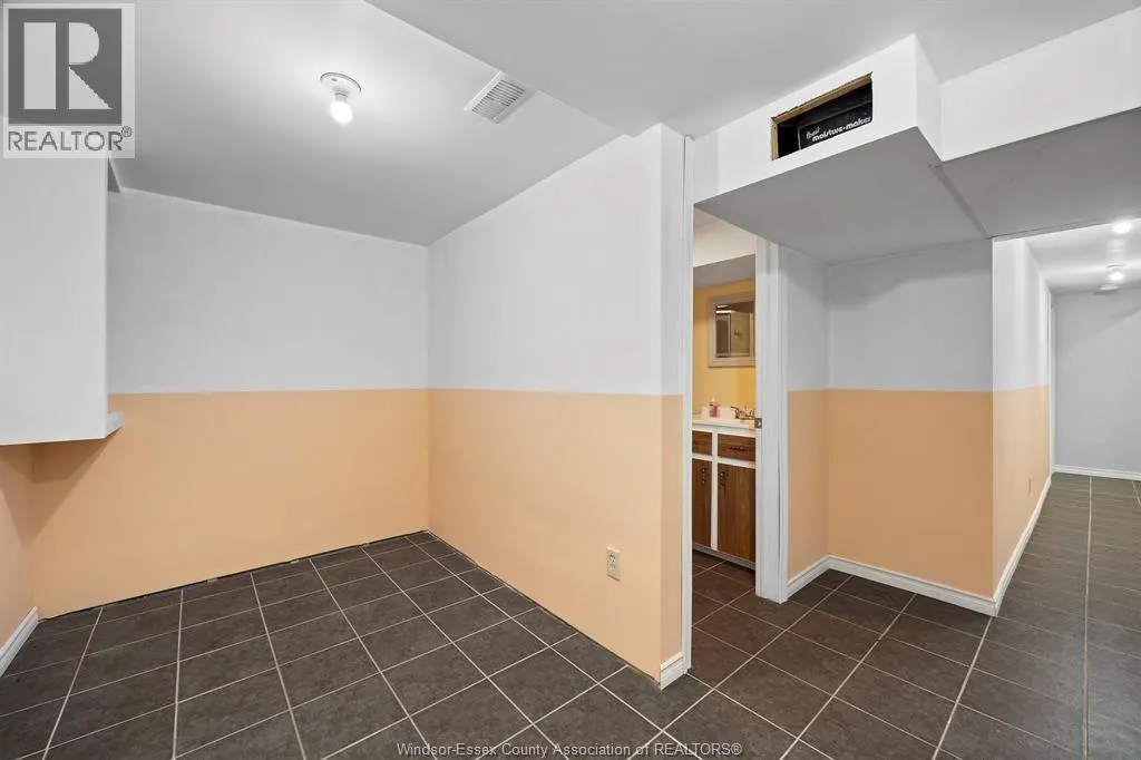 206-208 ARTHUR North