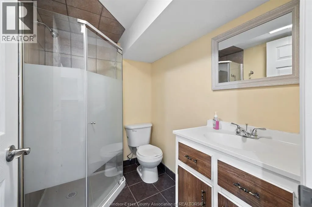 206-208 ARTHUR North