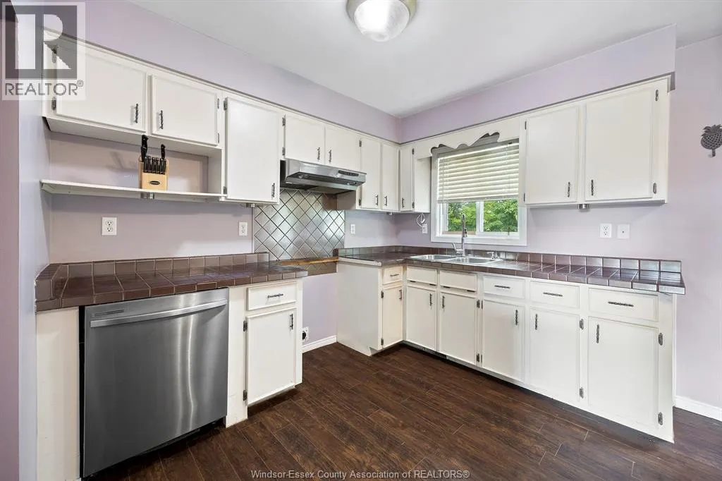 206-208 ARTHUR North