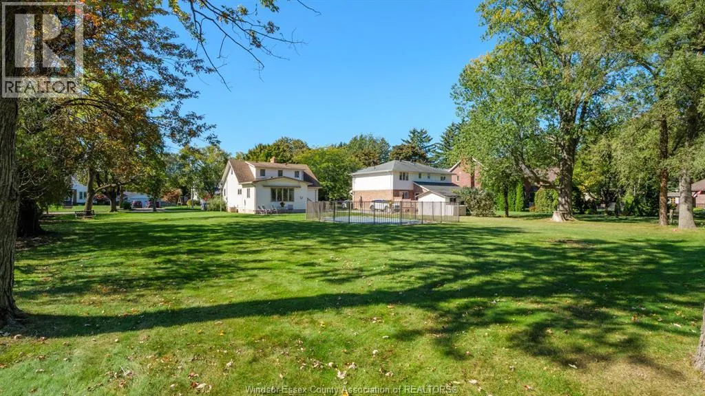 4054 Roseland DRIVE West