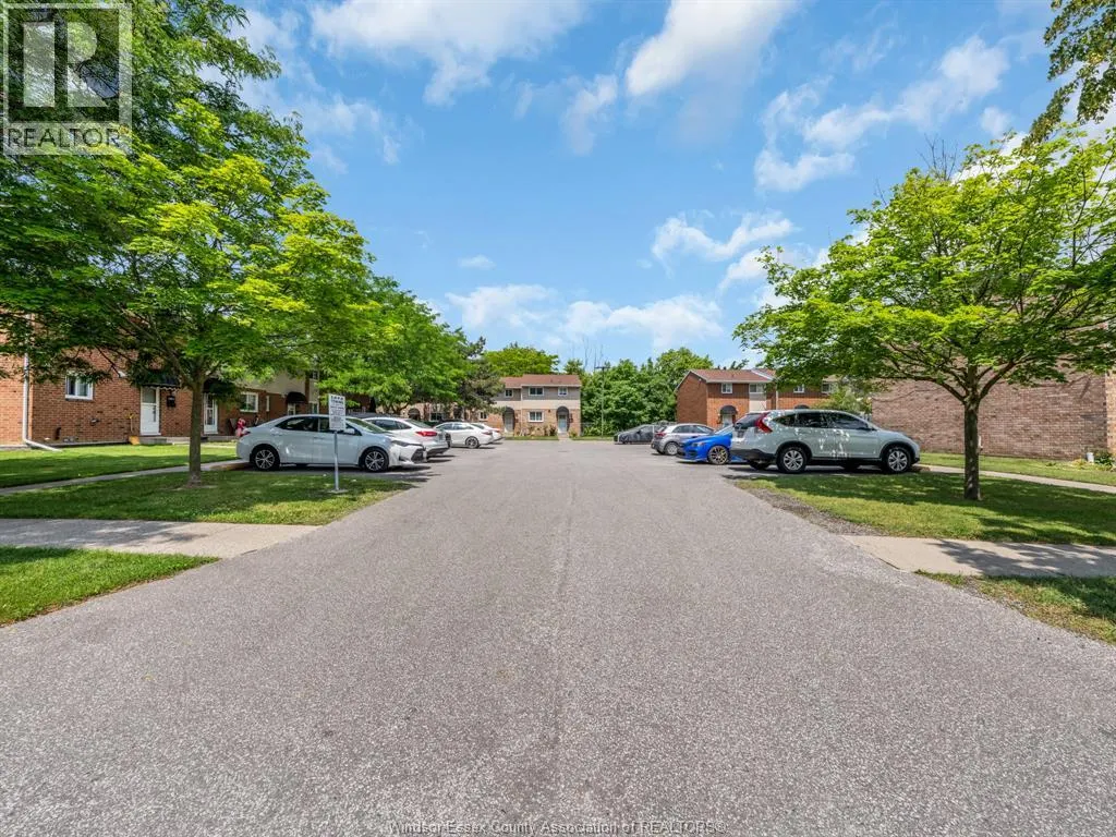 9384 ESPLANADE Unit# 3