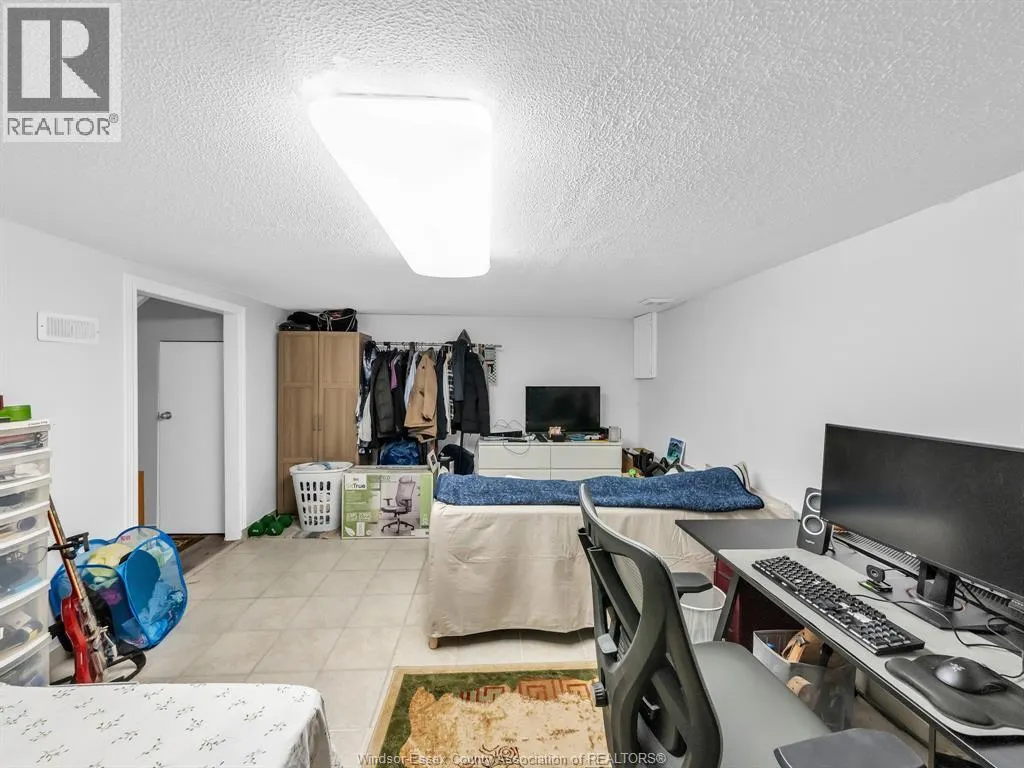 9384 ESPLANADE Unit# 3
