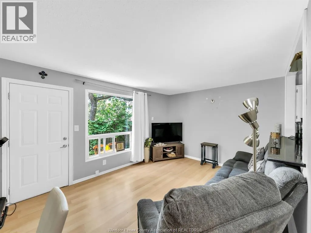 9384 ESPLANADE Unit# 3