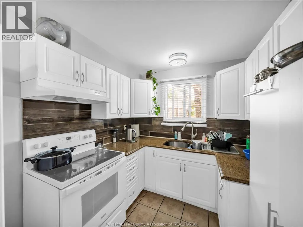9384 ESPLANADE Unit# 3