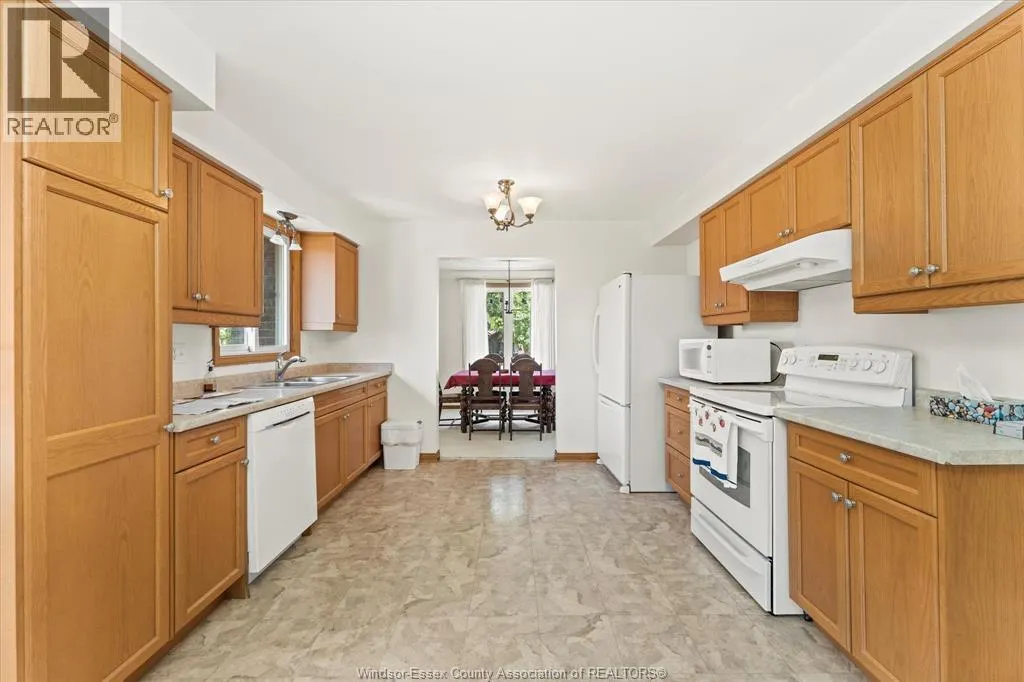 3939 BORRELLI