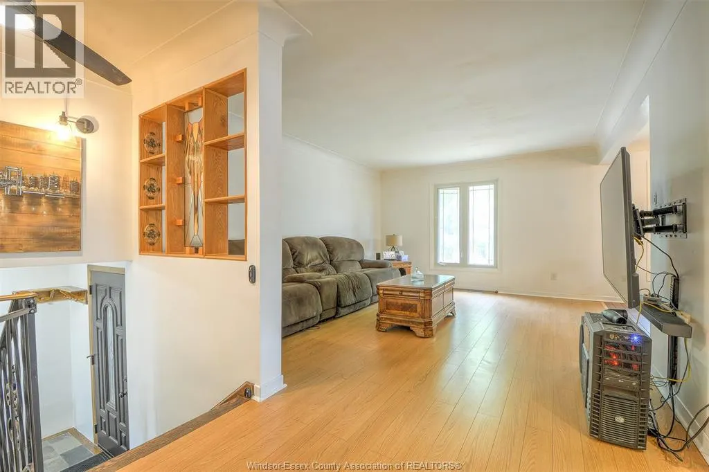 9715 OSBORN