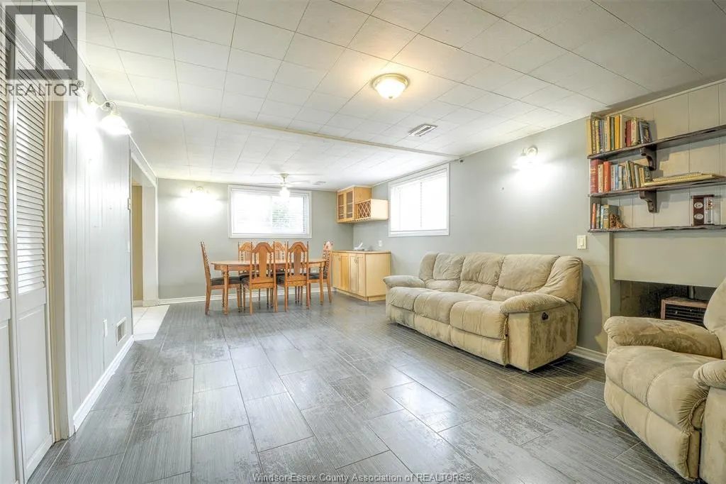 9715 OSBORN