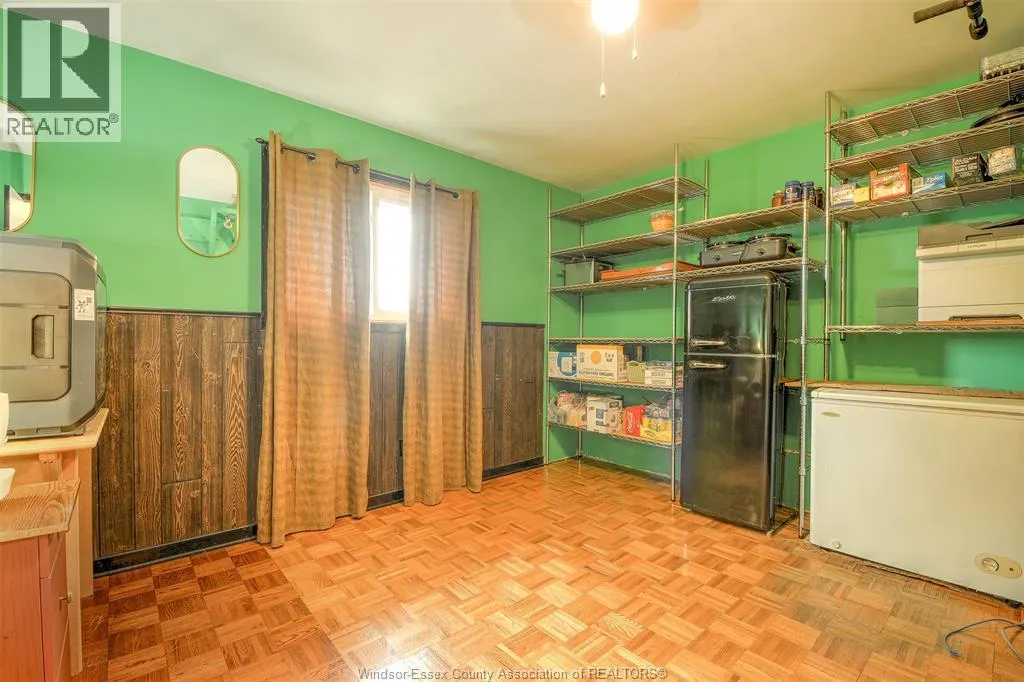 9715 OSBORN