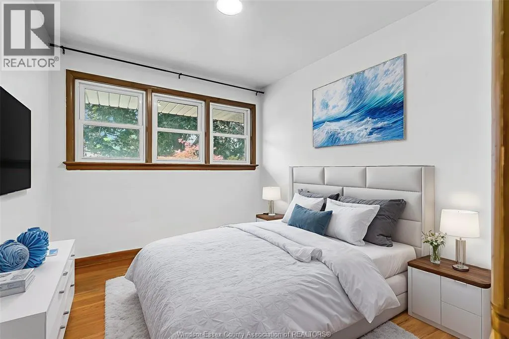 4132 MOUNT ROYAL