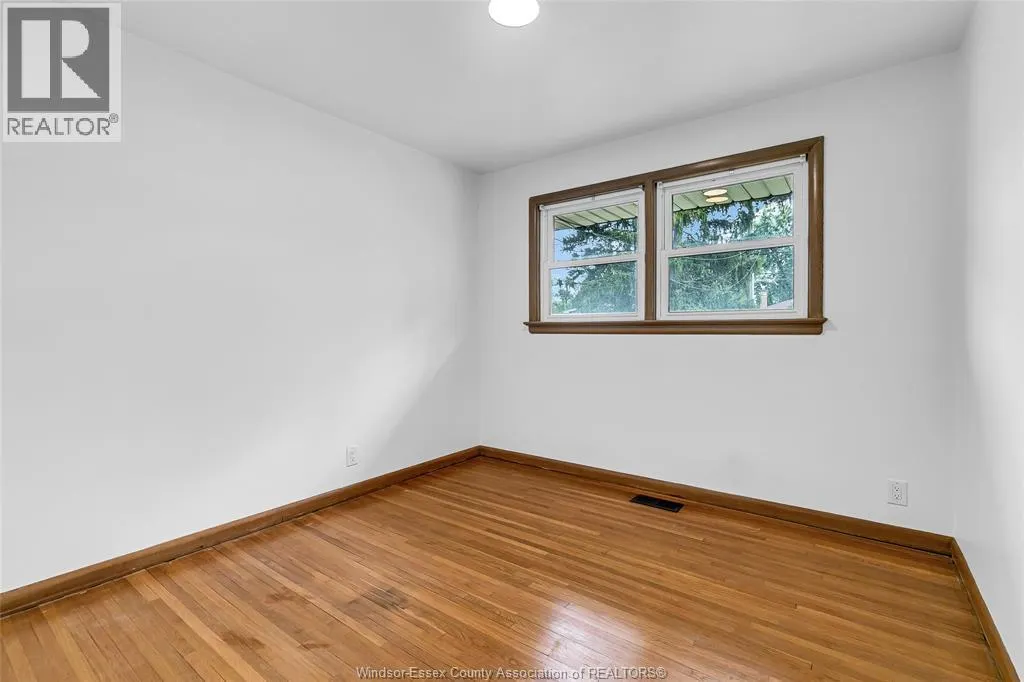 4132 MOUNT ROYAL