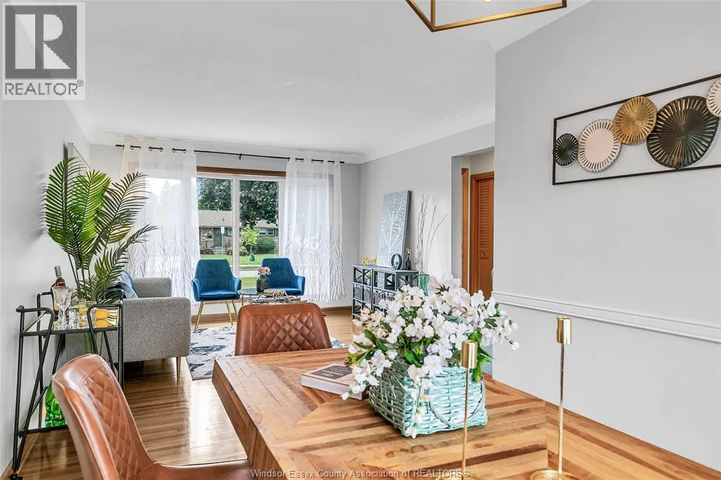 4132 MOUNT ROYAL