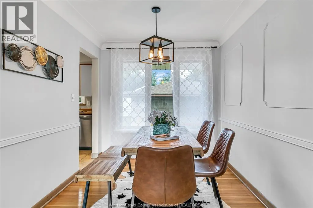 4132 MOUNT ROYAL