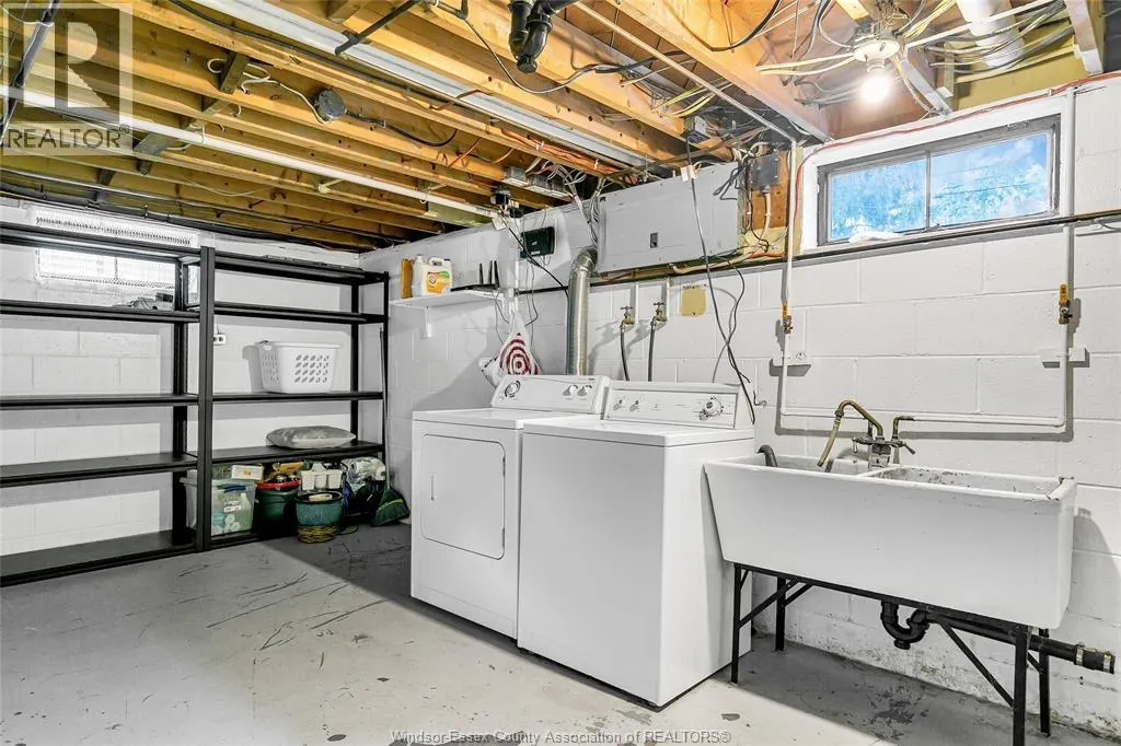 4132 MOUNT ROYAL