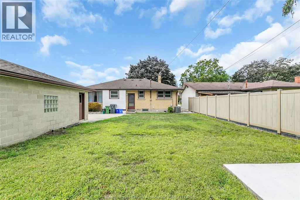 4132 MOUNT ROYAL