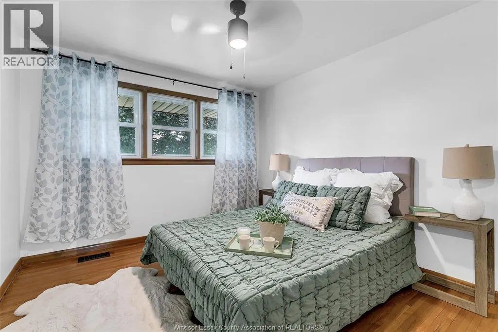 4132 MOUNT ROYAL