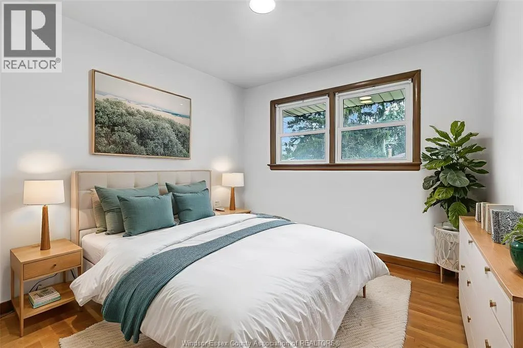 4132 MOUNT ROYAL