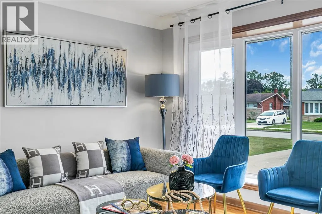 4132 MOUNT ROYAL