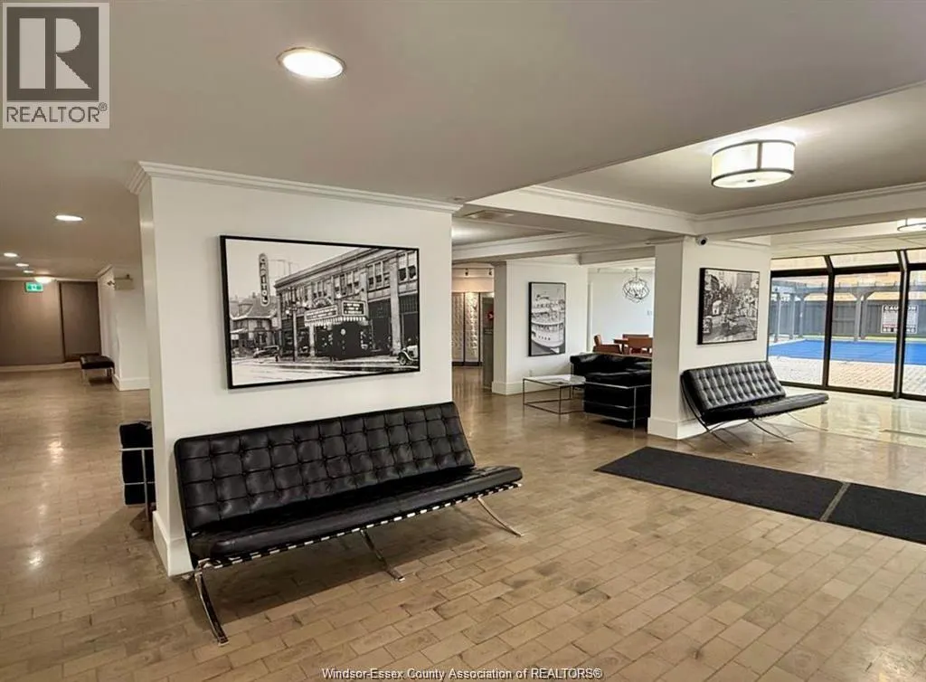 111 RIVERSIDE DRIVE East Unit# 116