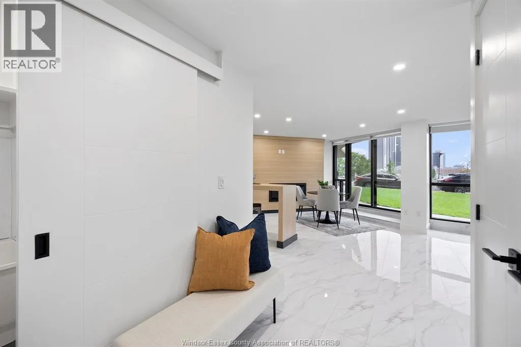 111 RIVERSIDE DRIVE East Unit# 116