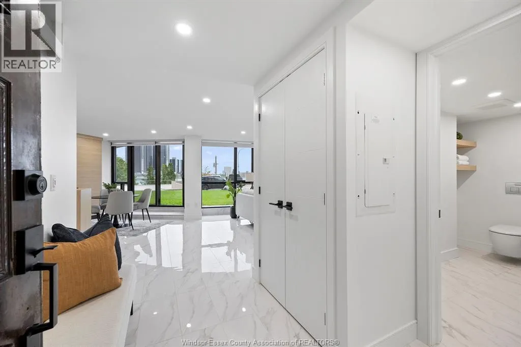 111 RIVERSIDE DRIVE East Unit# 116