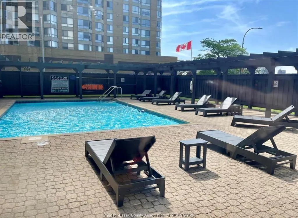 111 RIVERSIDE DRIVE East Unit# 116