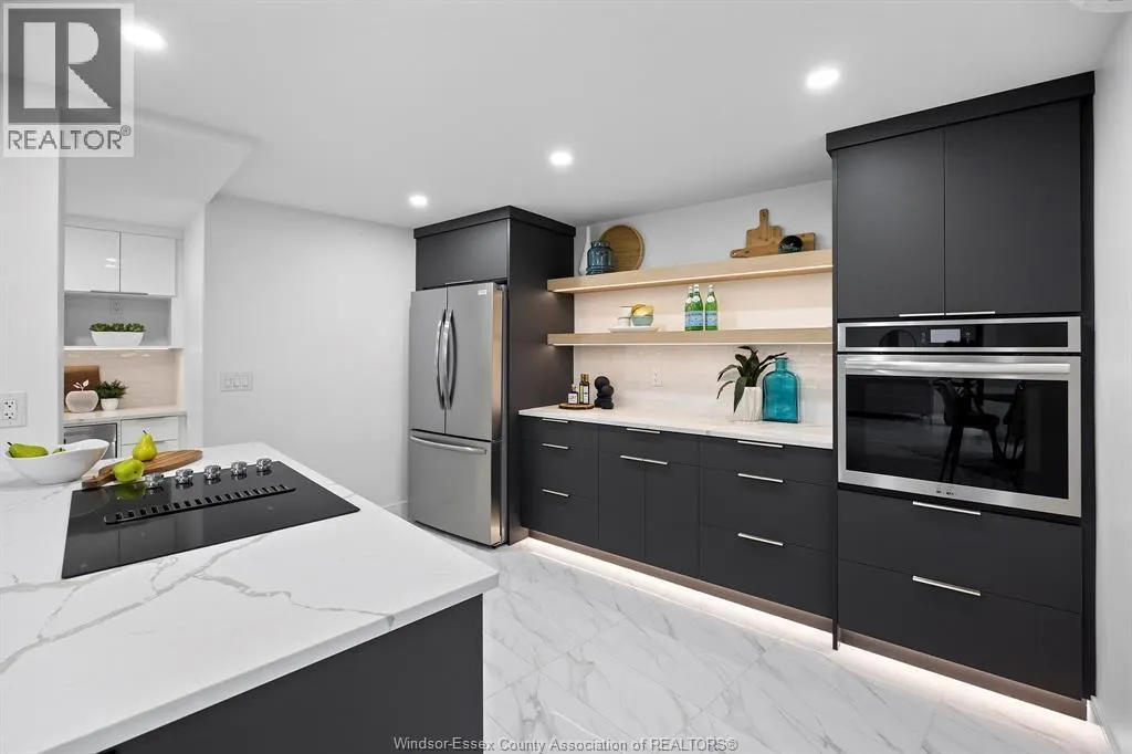 111 RIVERSIDE DRIVE East Unit# 116