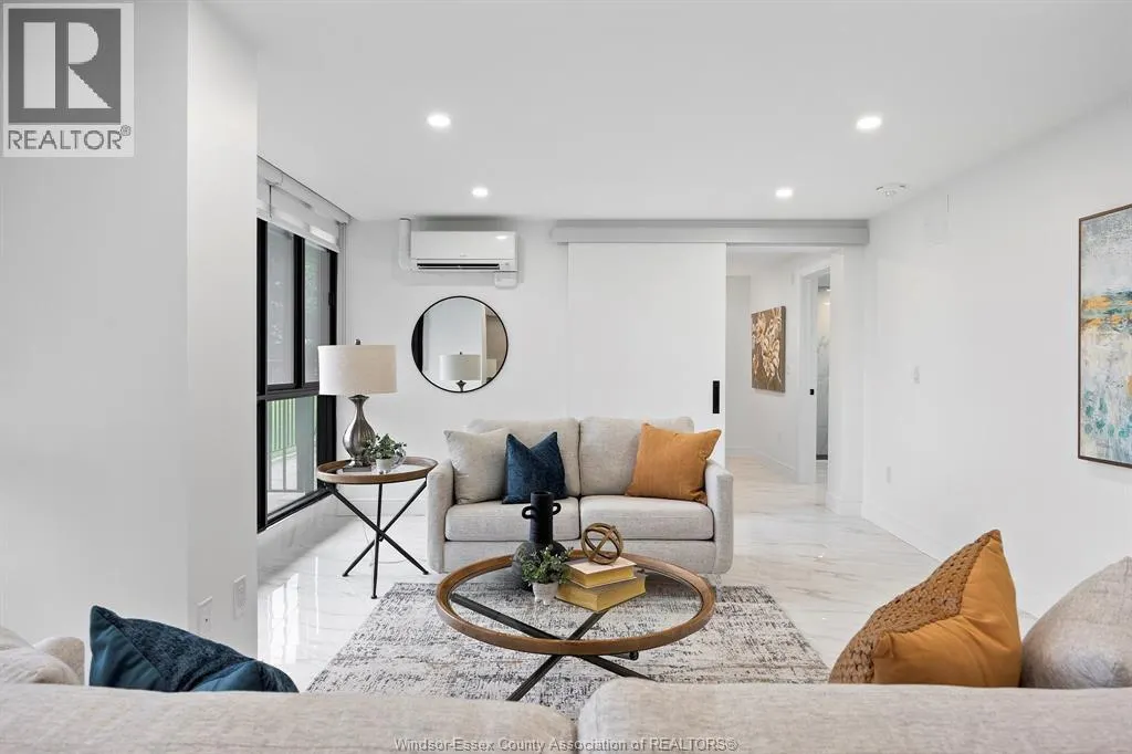 111 RIVERSIDE DRIVE East Unit# 116