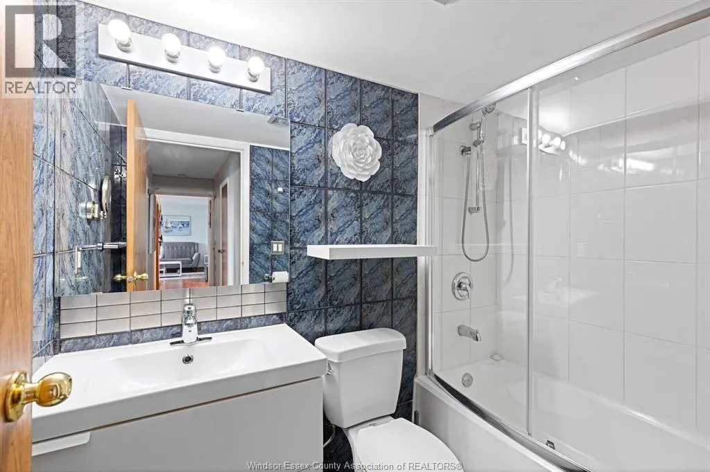 150 PARK STREET West Unit# 812