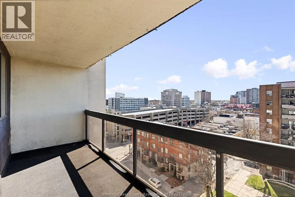 150 PARK STREET West Unit# 812