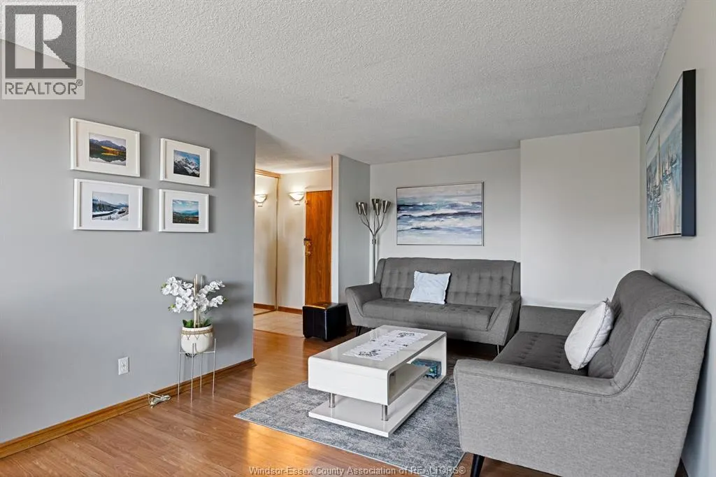 150 PARK STREET West Unit# 812