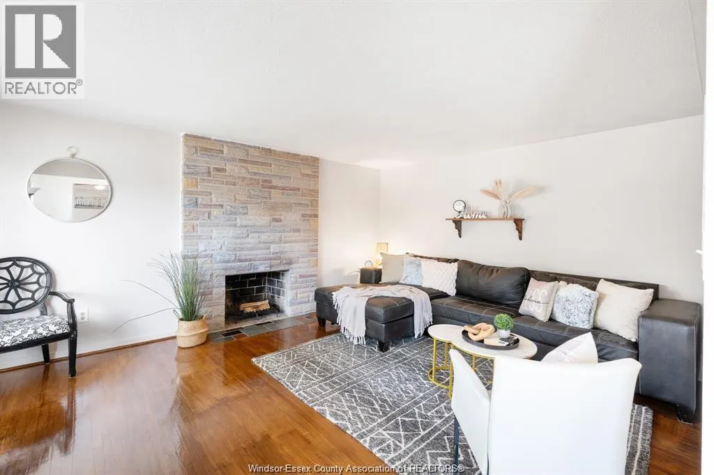 2891 FOREST GLADE DRIVE